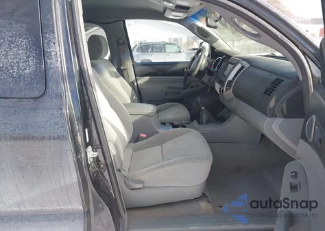 2008 Toyota Tacoma from USA, damaged, VIN 5TEUX42N88Z539412